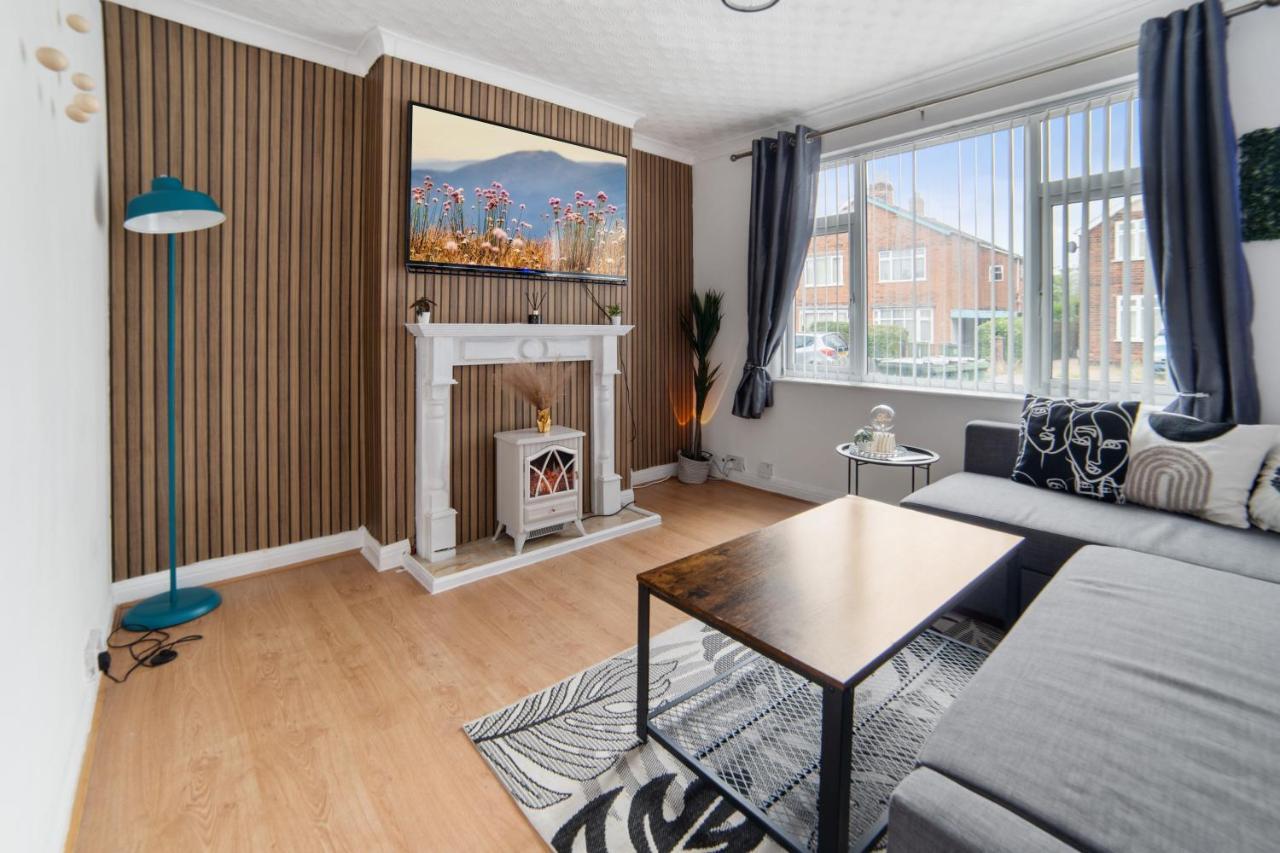 Exclusive Deals L Last-Minute Reserve L Townhouse With Sleeps 6 L Braunstone Town , Leicester L By Zen Nights Short Lets & Serviced Accommodations Exterior foto